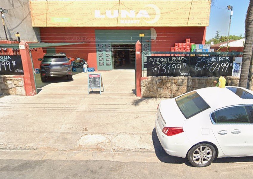 Violento robo en un comercio de Ituzaingó: vestidos como policías golpearon a un chico y se llevaron unos $5 millones